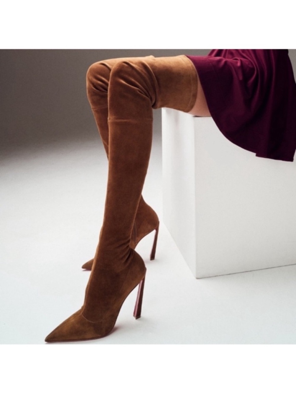 Christian Louboutin CONDORA
BOTTA ALTA 100 VEAU VELOURS STRETCH RETAIL
2,995